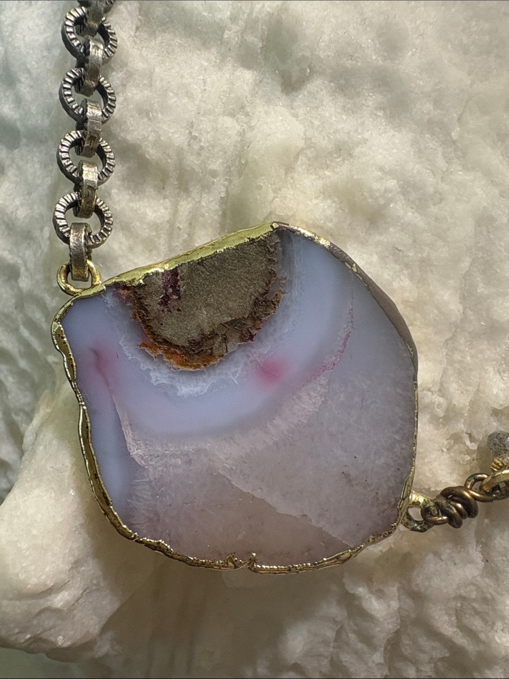 New handmade 2-tone adjustable Gold-Trimmed lavender Agate Slice Necklace
